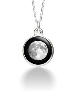 Charmed Simplicity Moonphase Necklace | Milwaukee Art Museum